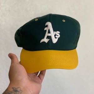 Vintage Oakland Athletics Snapback